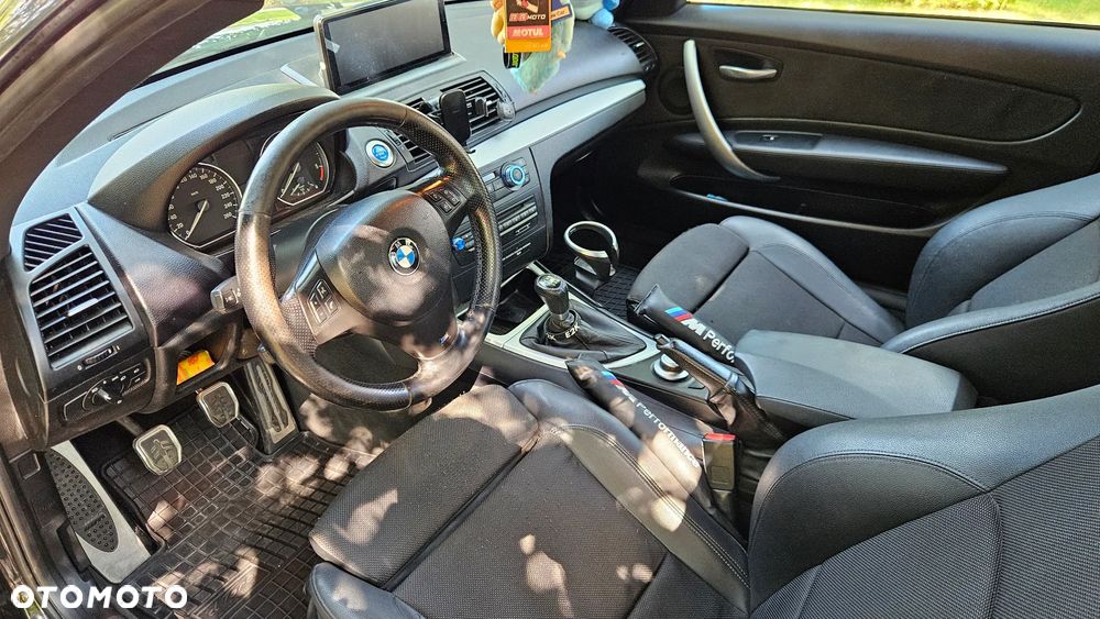 BMW Seria 1 123d - 17