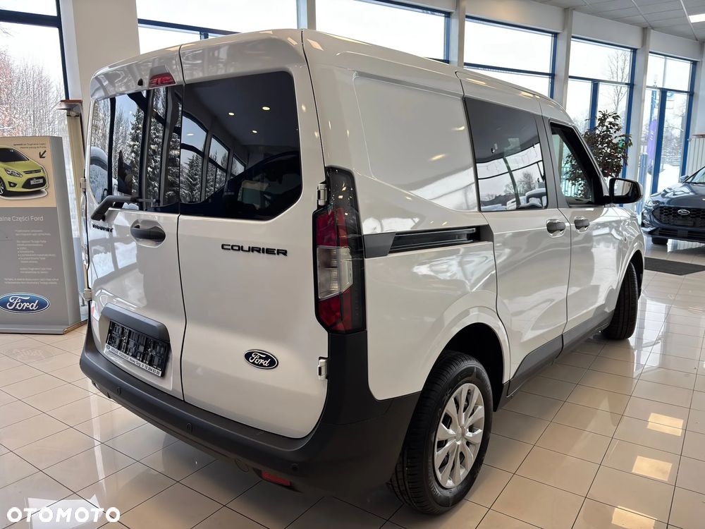 Ford Courier - 4