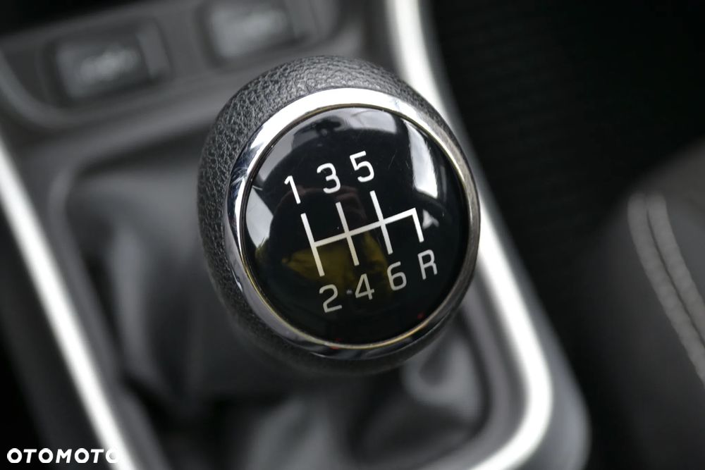 Suzuki SX4 S-Cross 1.4 T Premium 4WD - 28