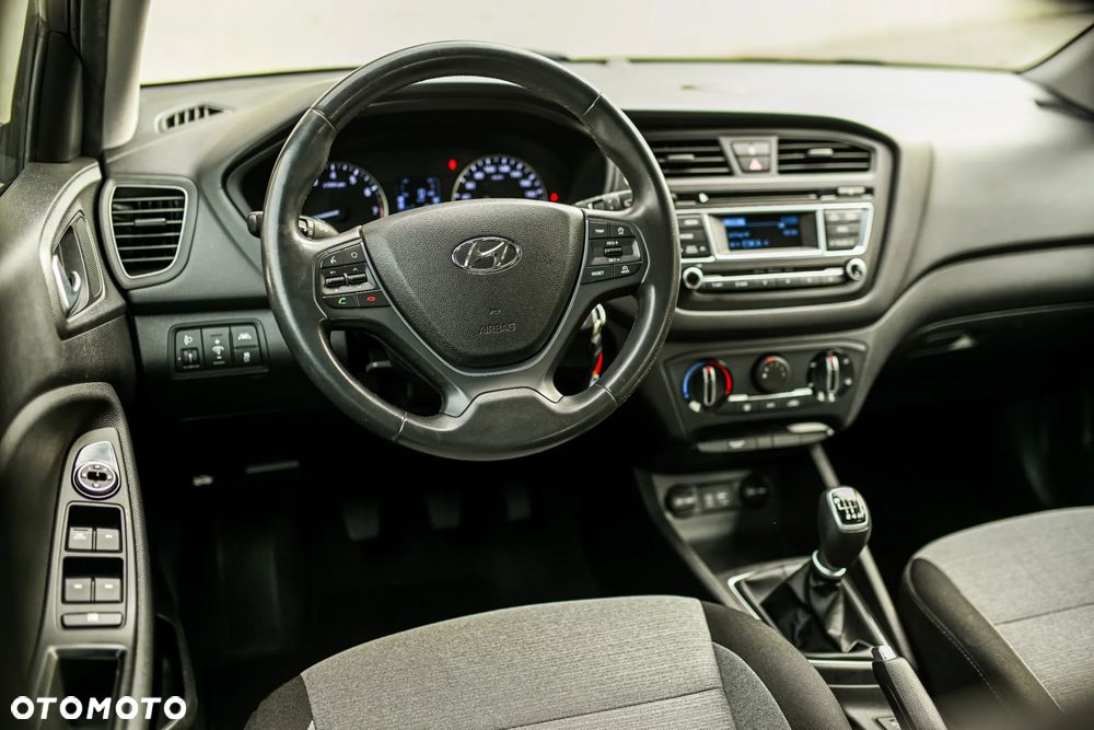 Hyundai i20 1.4 Active - 23