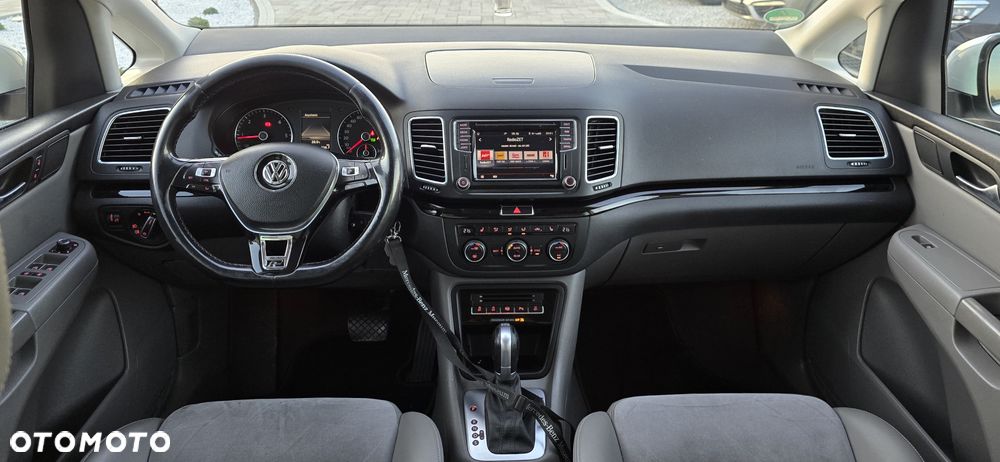 Volkswagen Sharan 2.0 TDI DSG (BlueMotion Technology) Highline - 17