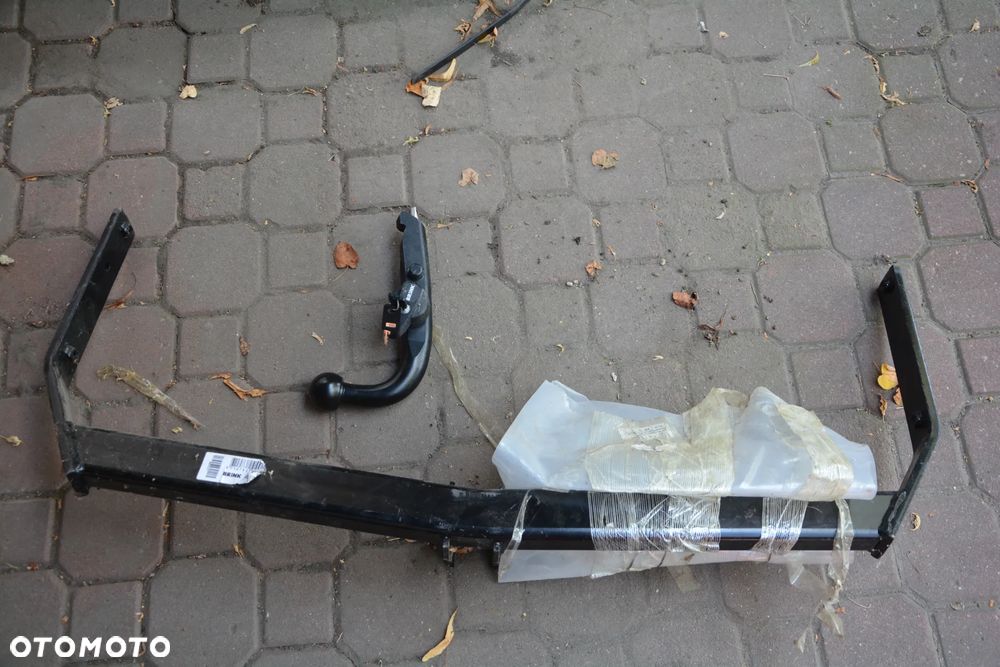 VW Golf Plus Liftback 2009-2013 -  hak wypinany Brink na klucz - 2