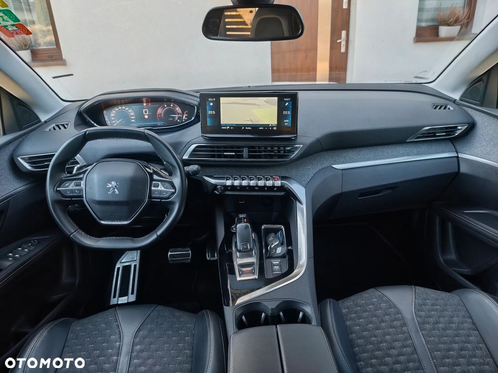 Peugeot 5008 - 24