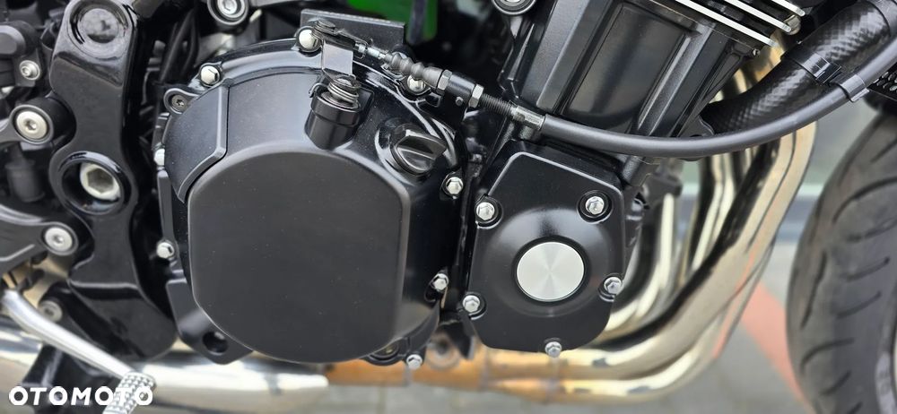 Kawasaki Z 900 RS - 18