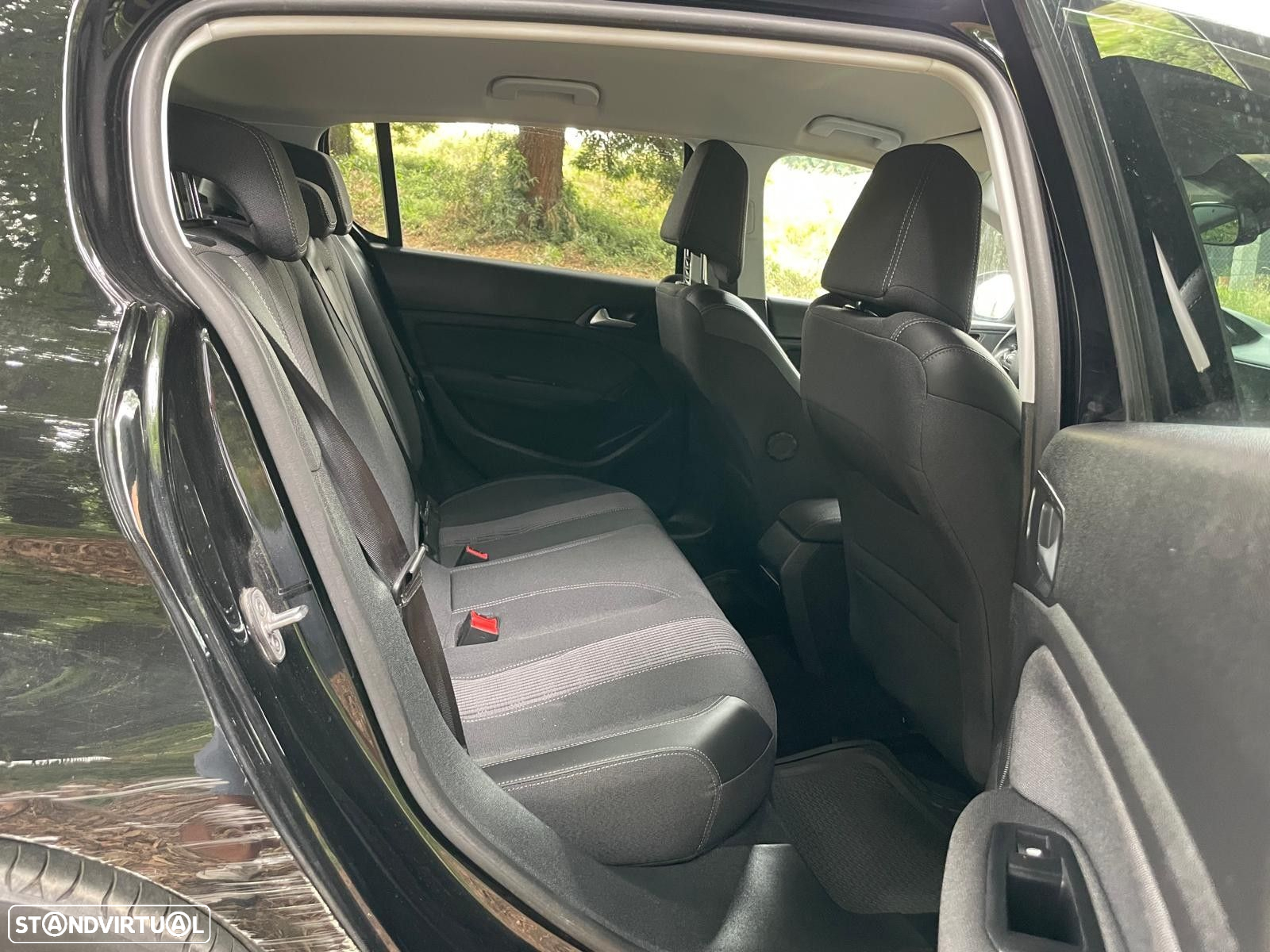 Peugeot 308 1.2 PureTech Allure Pack EAT8 - 31