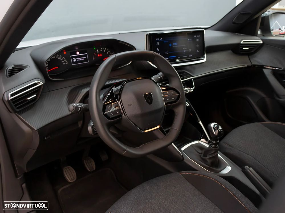 Peugeot 2008 1.2 PureTech Style - 17