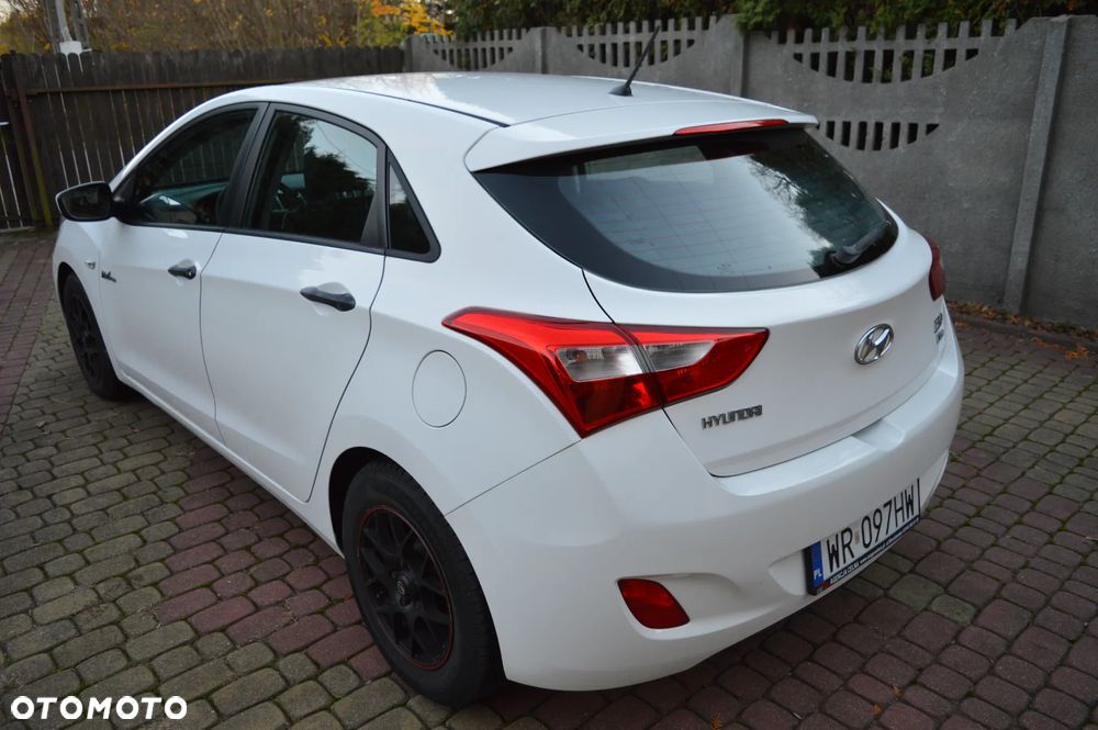 Hyundai i30 ver-1-6-crdi-bluedrive-classic - 7
