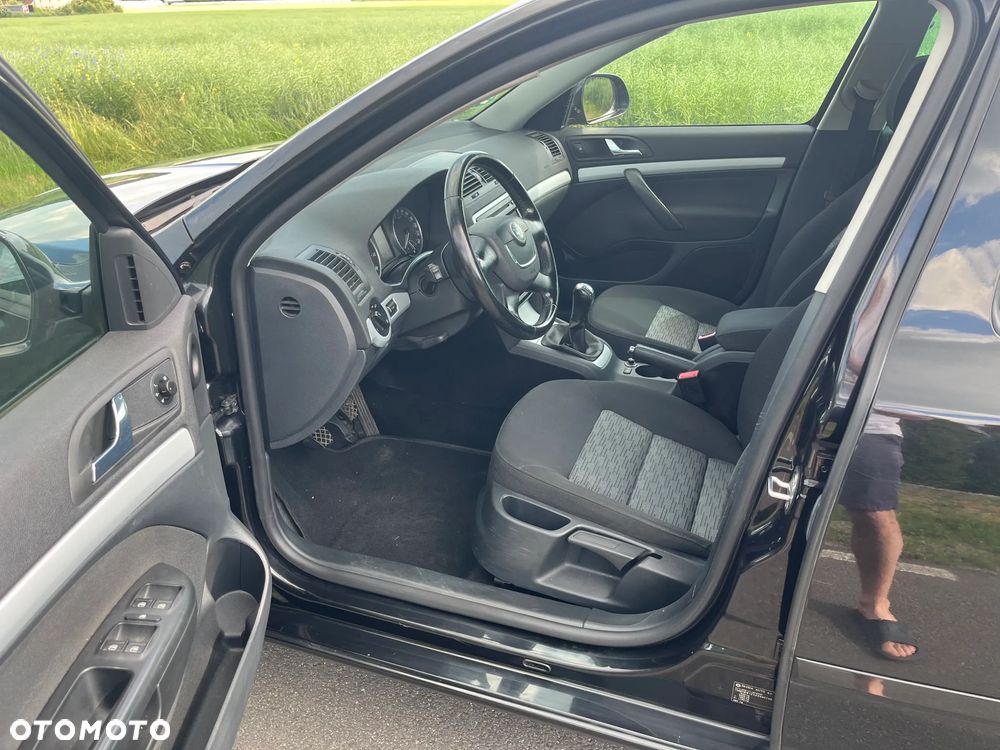 Skoda Octavia 1.8 T Combi Elegance - 7