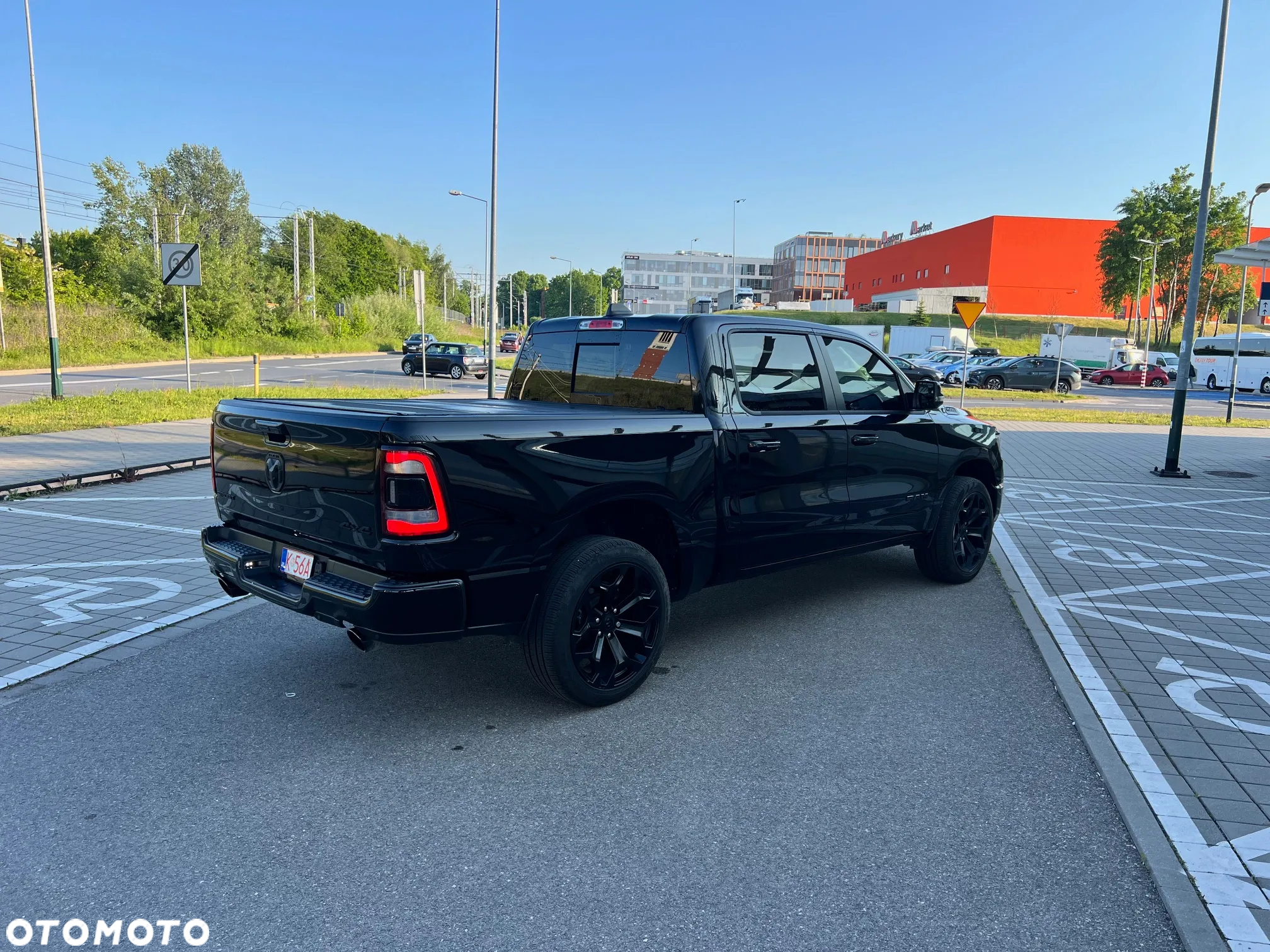 Dodge RAM 1500 5.7 4x4 - 8