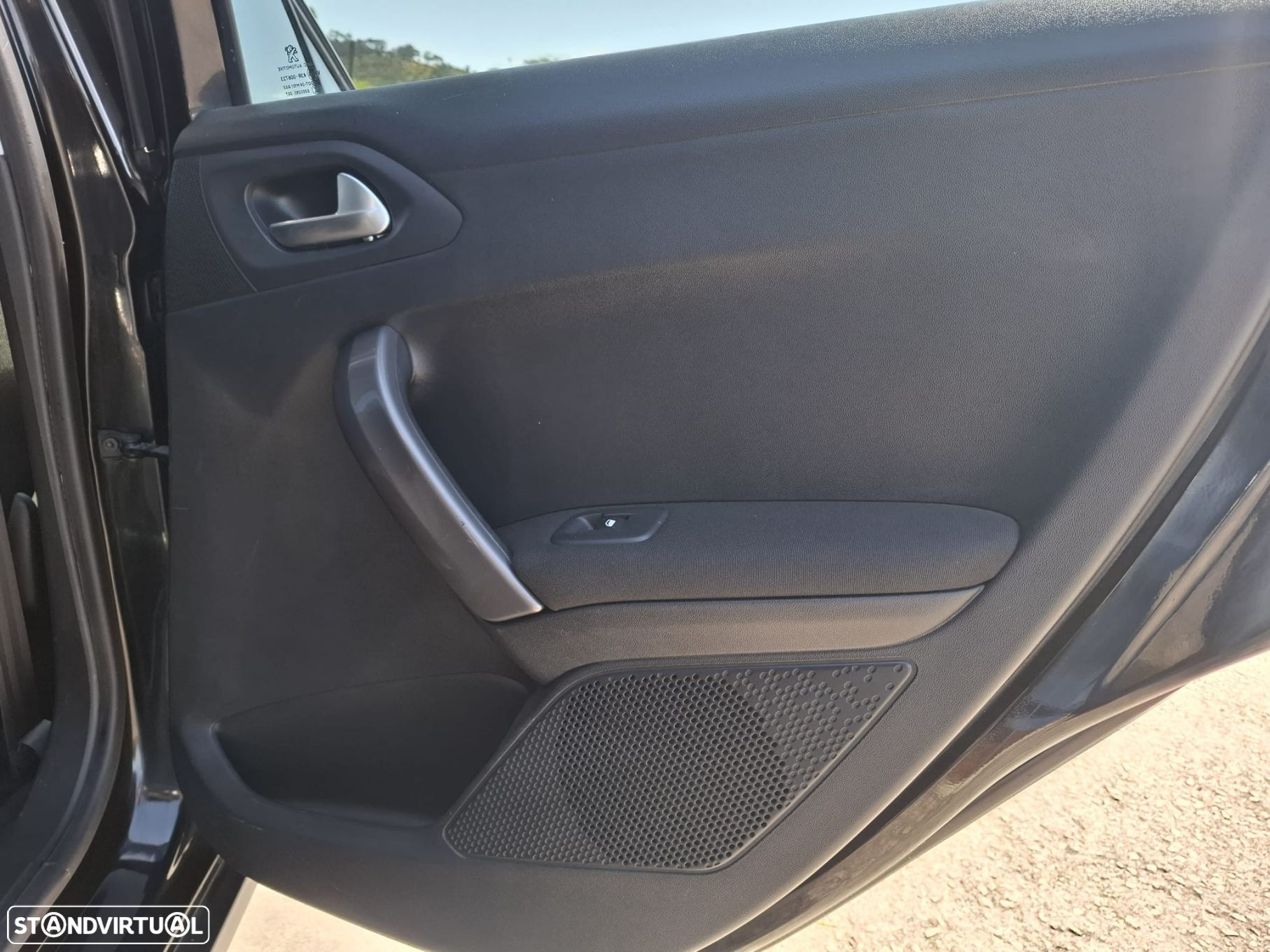 Peugeot 2008 1.2 PureTech Active - 42