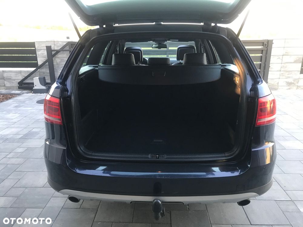 Volkswagen Passat 2.0 TDI Comfortline DSG - 24
