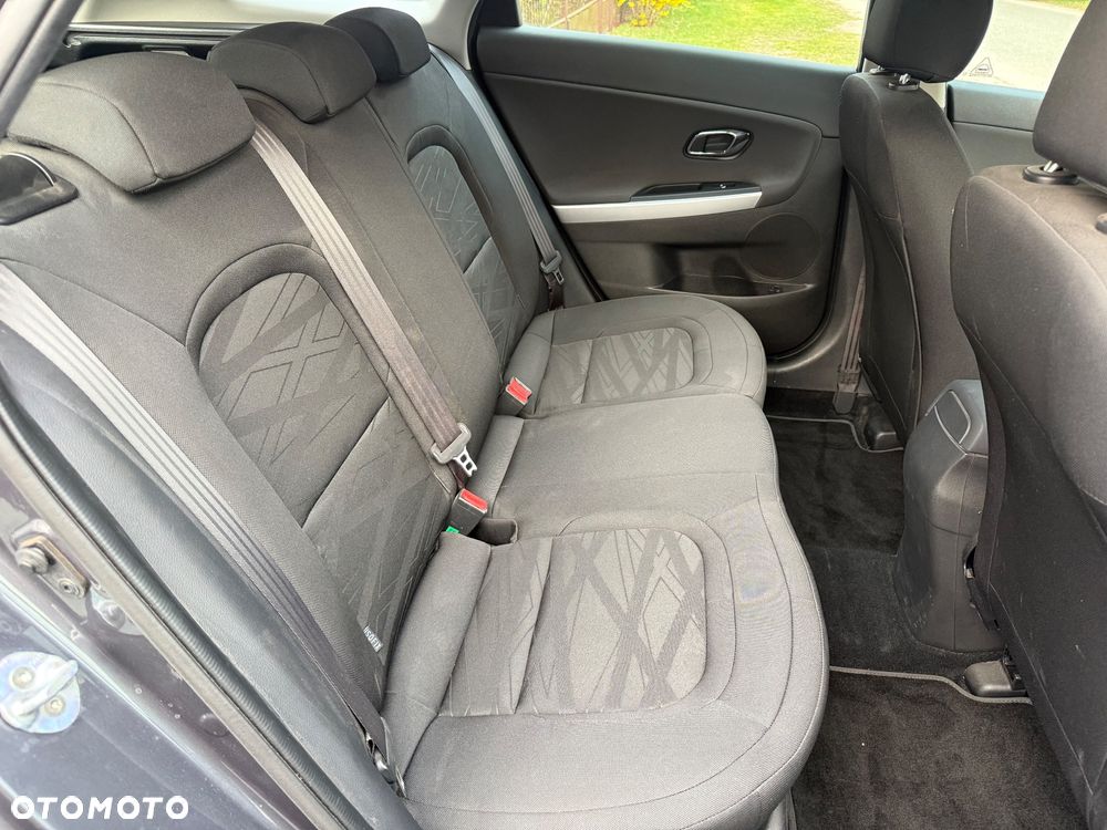 Kia Ceed 1.4 CVVT Dream-Team Edition - 12