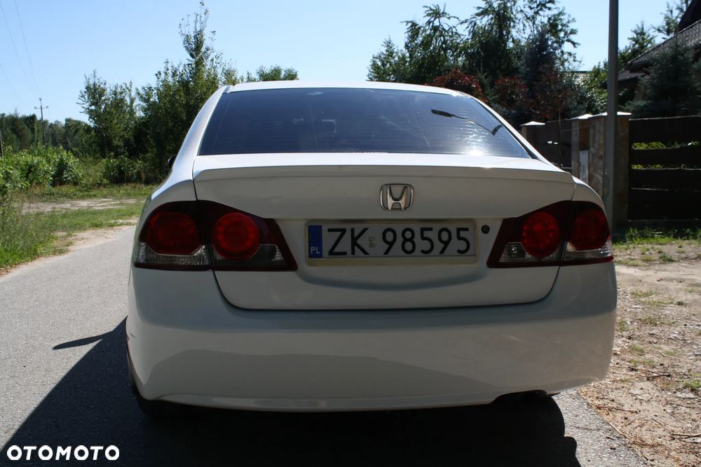 Honda Civic 1.8 Executive - 8