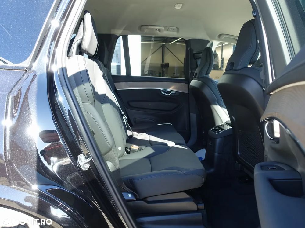 Volvo XC 90 T8 AWD Plus Dark - 12