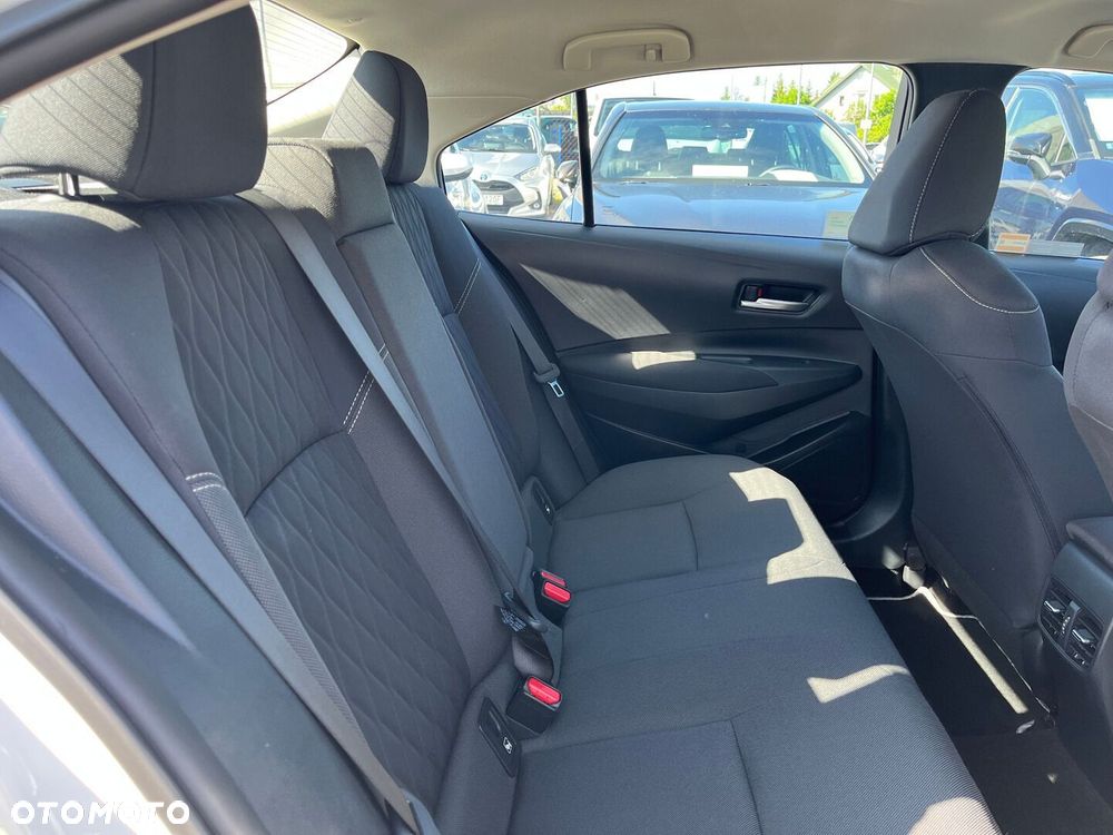 Toyota Corolla 1.8 Hybrid Comfort - 29