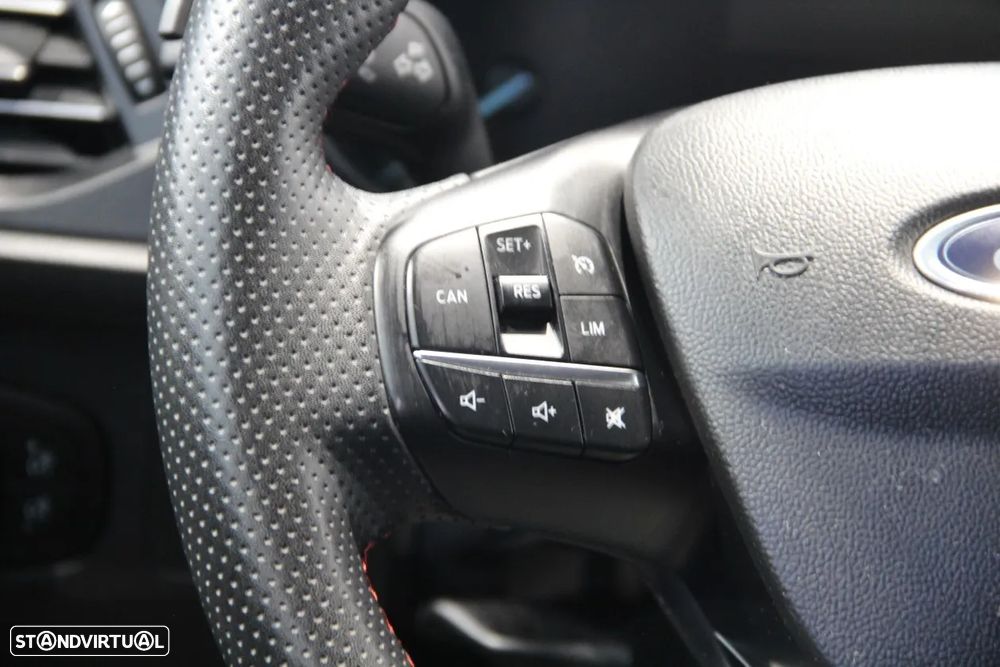 Ford Focus 1.0 EcoBoost MHEV ST-Line - 10