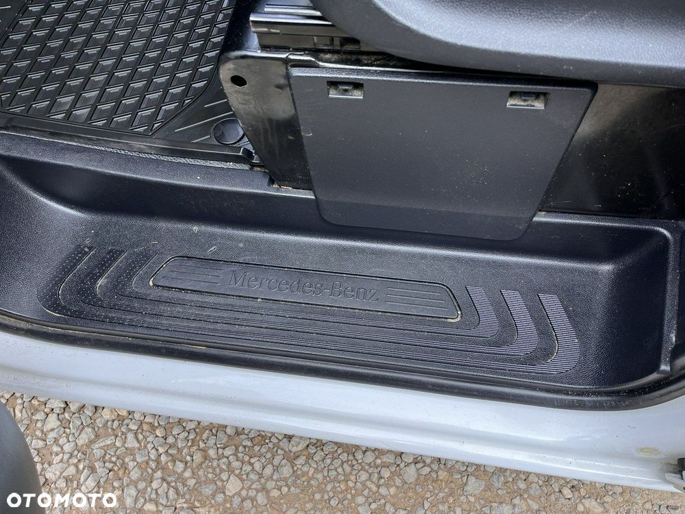 Mercedes-Benz Vito - 12