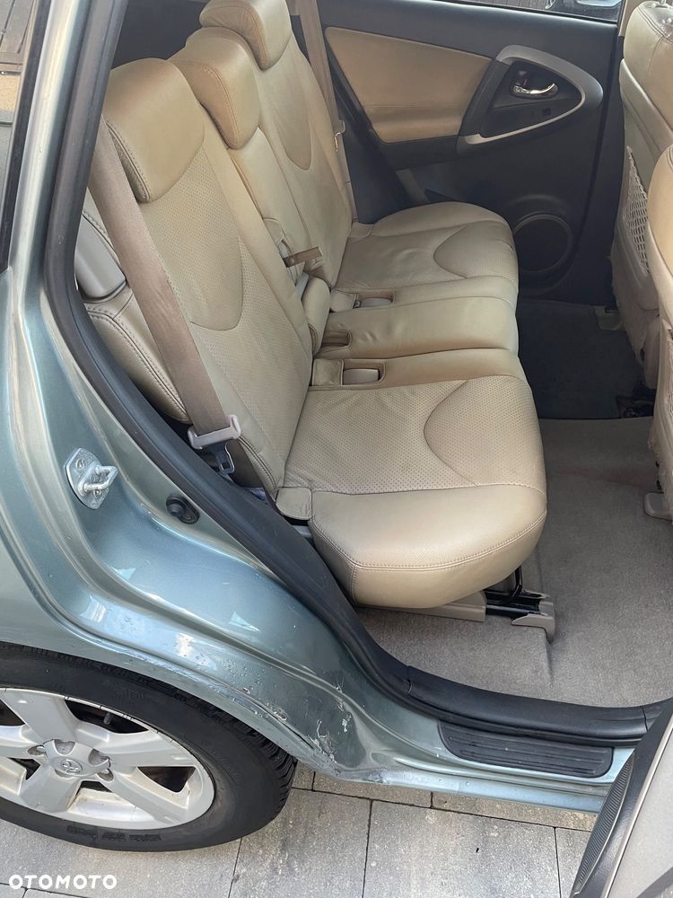 Toyota RAV4 2.0 VVT-i Prestige - 19