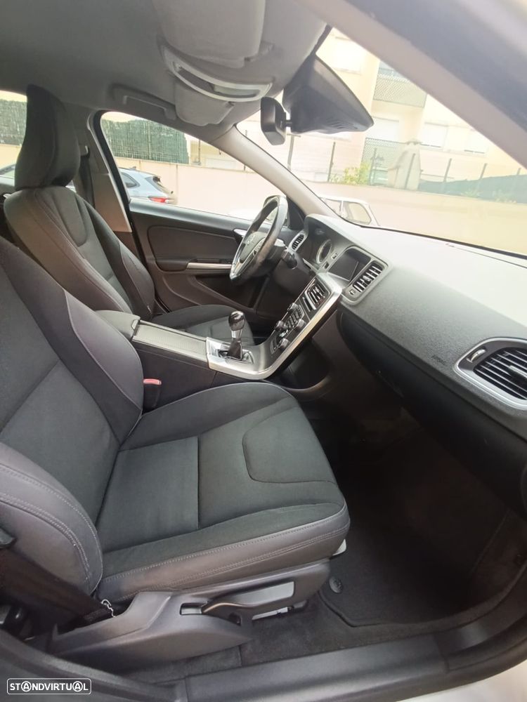 Volvo S60 2.0 D4 Momentum Start/Stop - 25