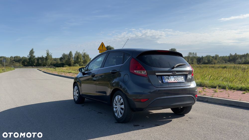 Ford Fiesta 1.4 Titanium - 4