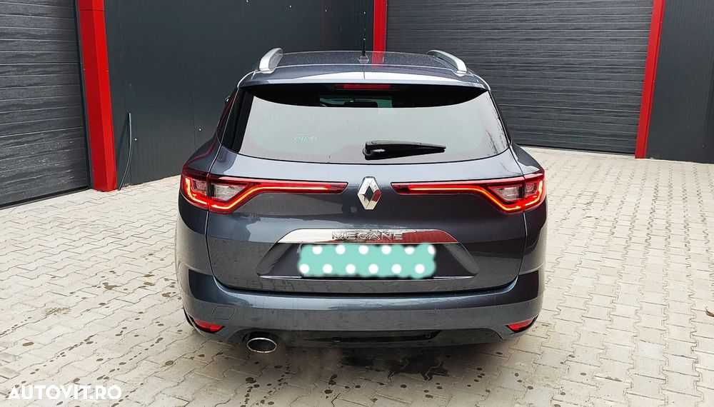 Renault Megane ENERGY TCe 130 Start & Stop Bose Edition - 8