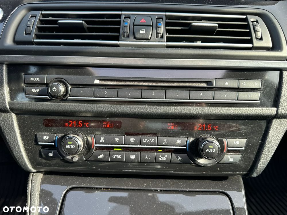 BMW Seria 5 530d xDrive Luxury Line - 35