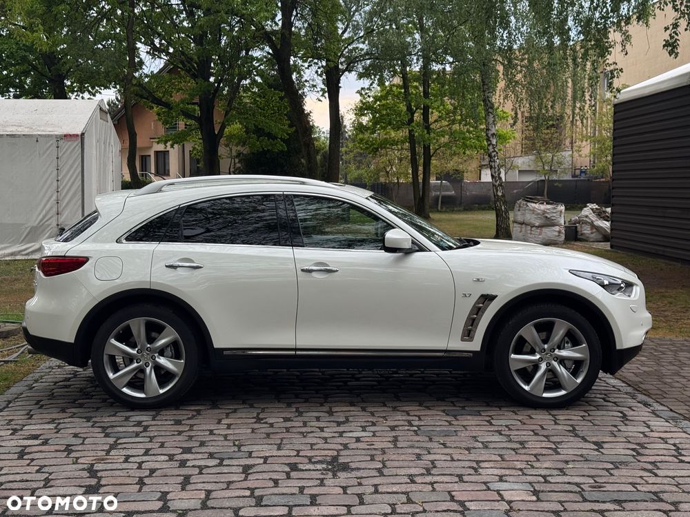 Infiniti Q70 3.7 S Premium - 4