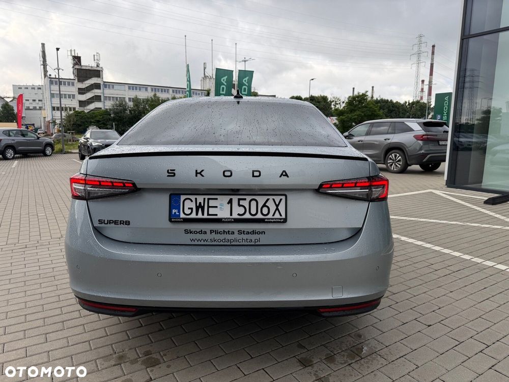 Skoda Superb 2.0 TSI Sportline DSG - 7