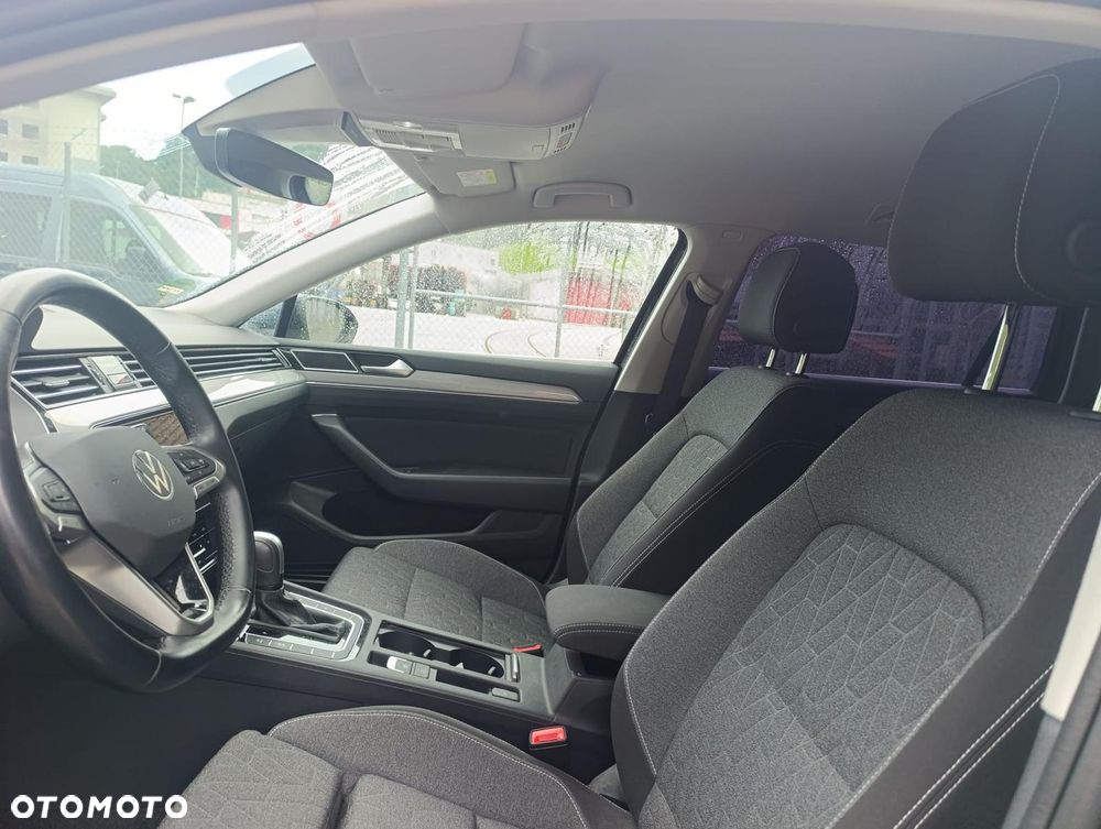 Volkswagen Passat 2.0 TDI SCR DSG Business - 5