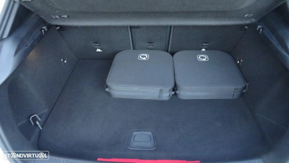 Mercedes-Benz A 250 - 10