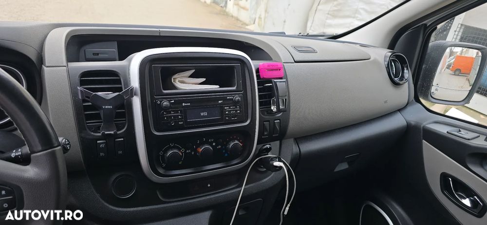 Renault Trafic - 11