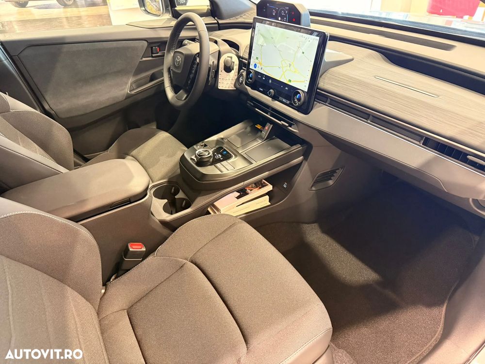 Toyota C-HR 72 kWh Dynamic Long Range - 25
