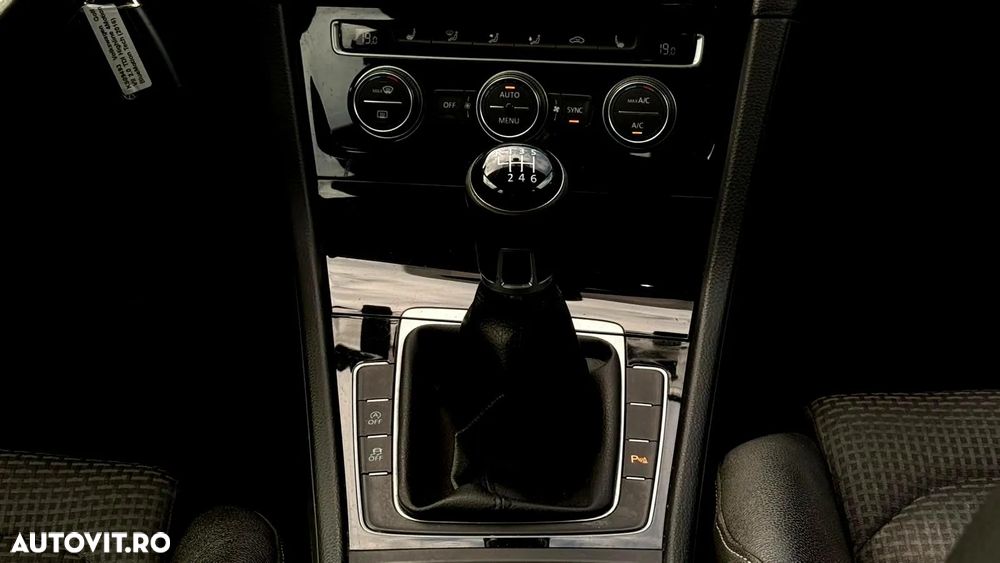 Volkswagen Golf 2.0 TDI 4Motion (BlueMotion Technology) Highline - 23