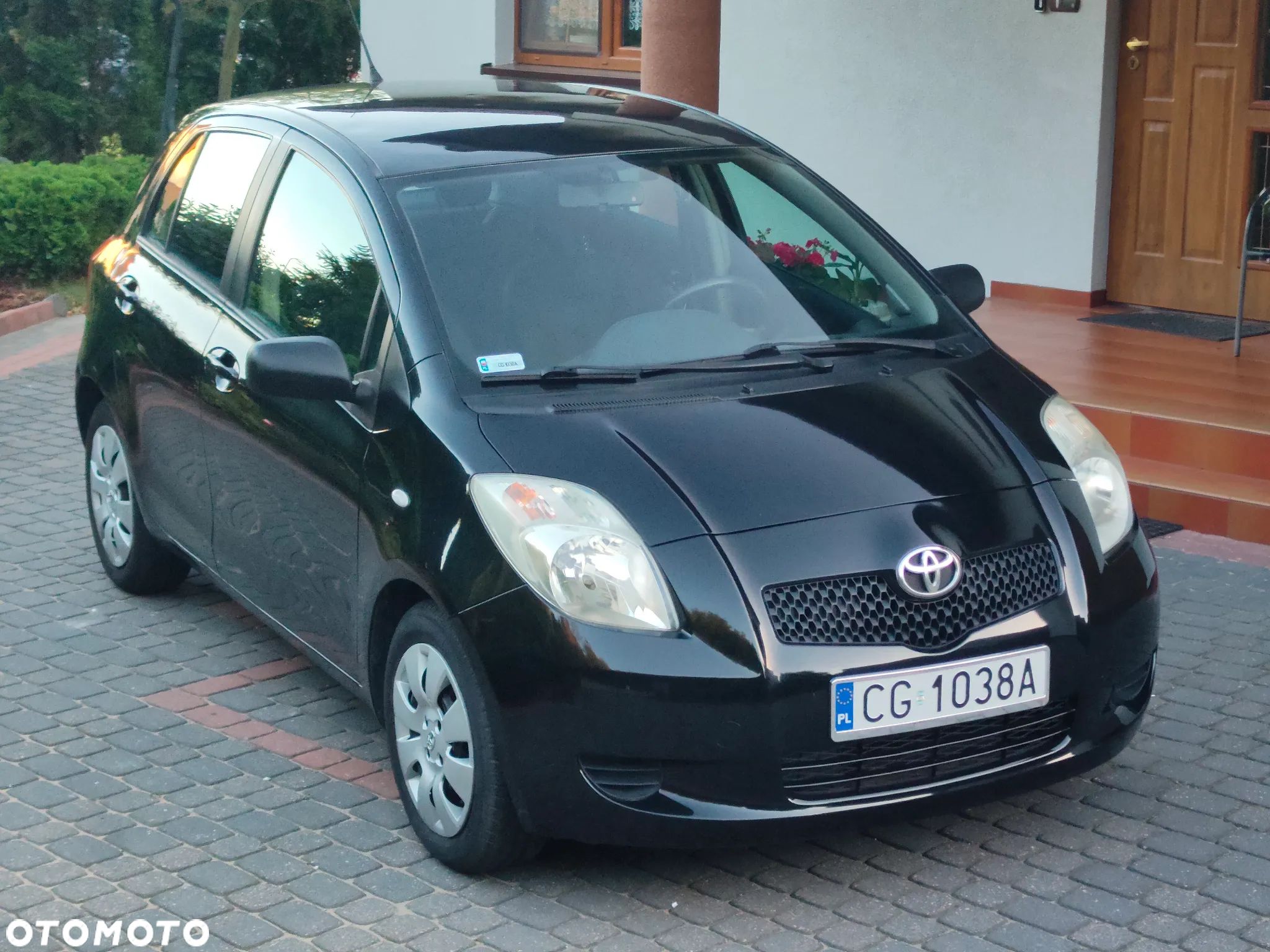 Toyota Yaris 1.3 Sol - 1
