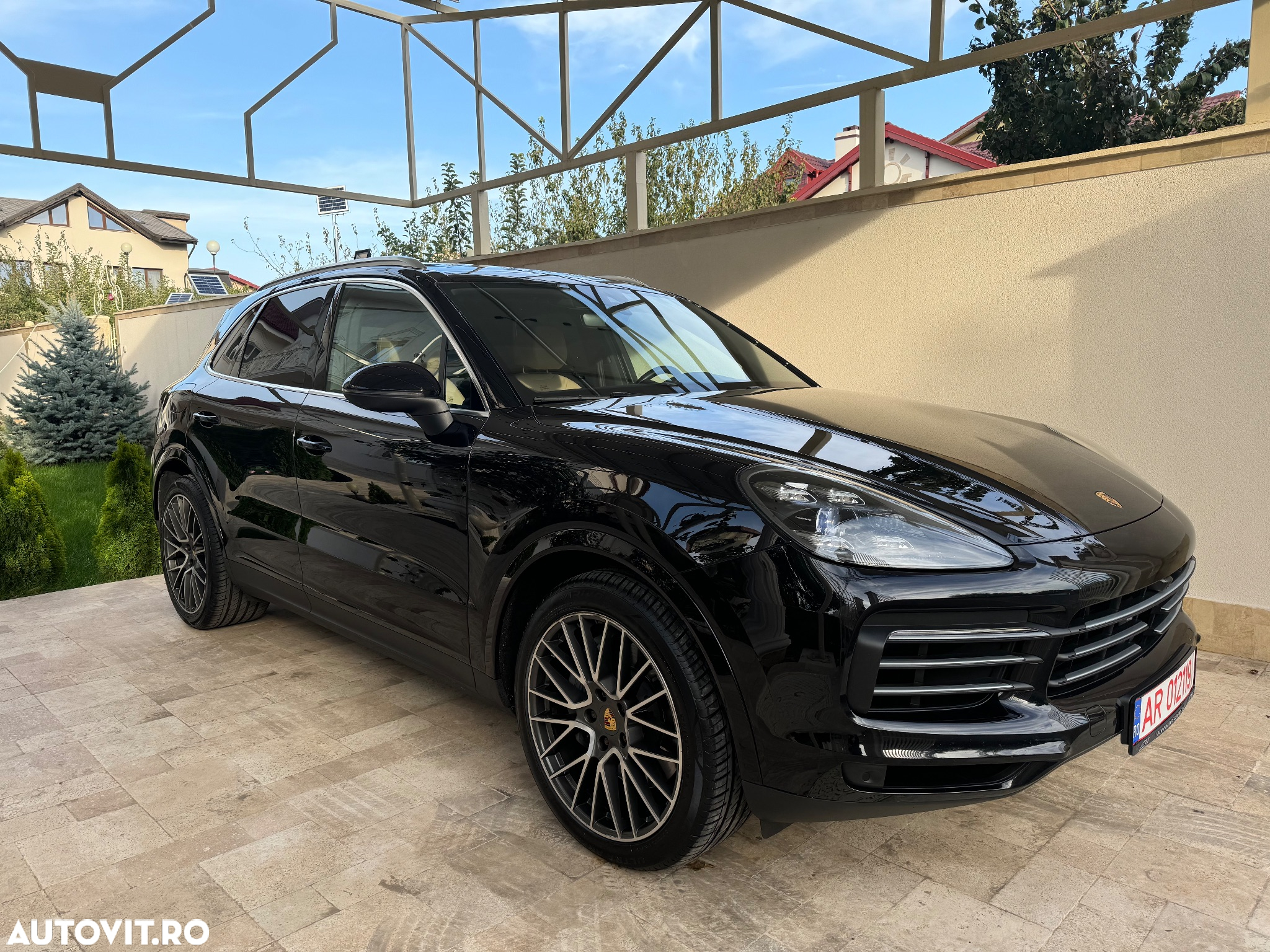 Porsche Cayenne - 12