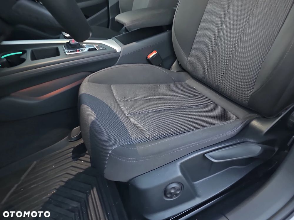 Audi A4 Avant 40 TDI S tronic - 15