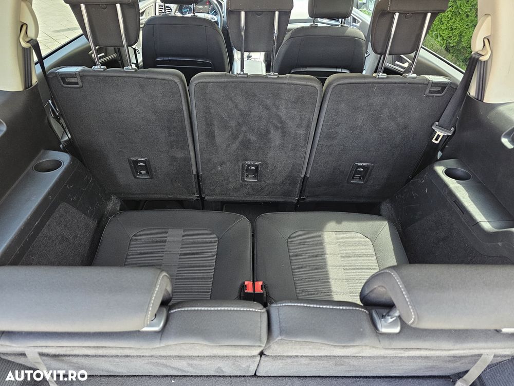Ford Galaxy - 23
