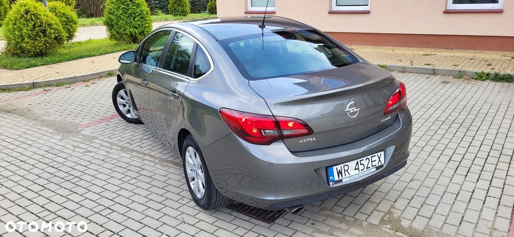 Opel Astra - 9