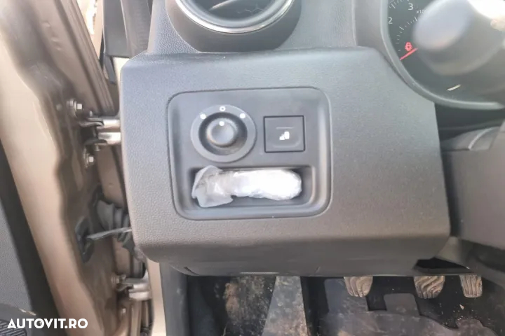 plafon plafoniera mocheta interior motoras stergatoare grup diferential spate punte jug motor injectoare turbina pompa de inalta  Dacia Duster 2 2020 motor 1.5 dci 116cp k9k.874 dezmembrez - 9