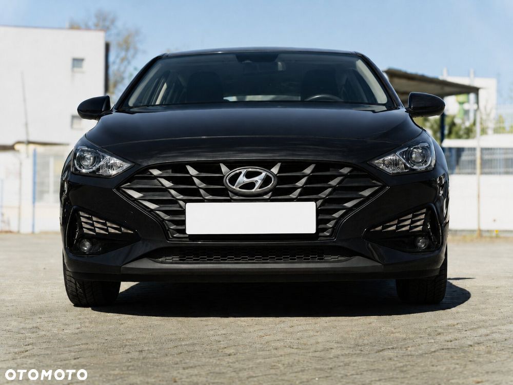 Hyundai i30 1.5 DPI Classic + - 24