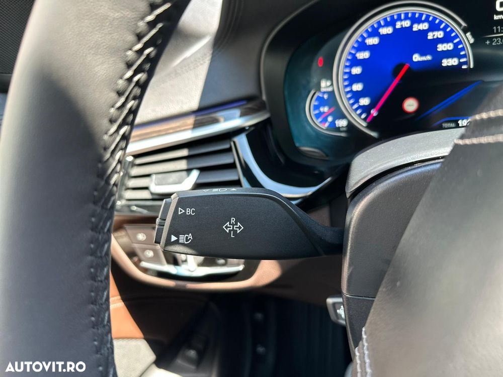 BMW Seria 5 530d AT - 31