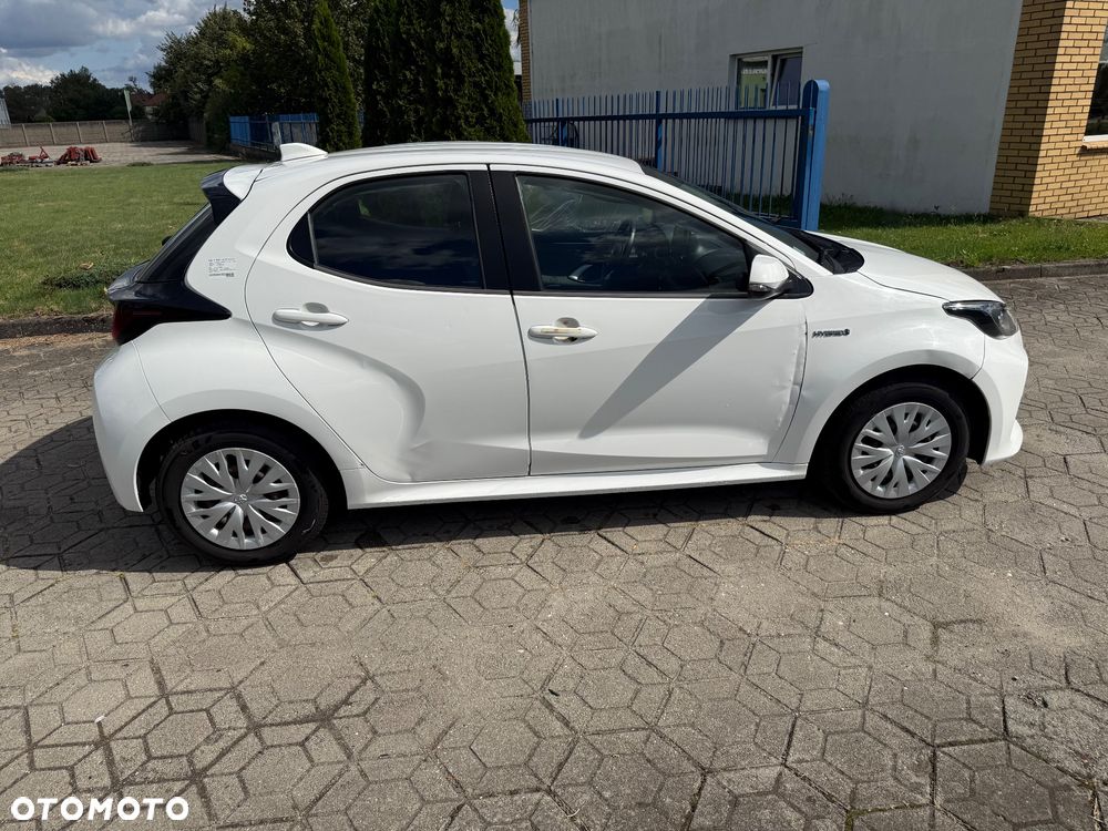 Toyota Yaris - 4