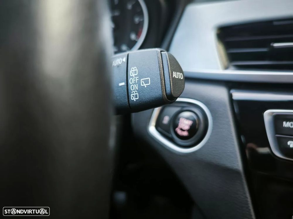 BMW X1 16 d sDrive xLine - 42