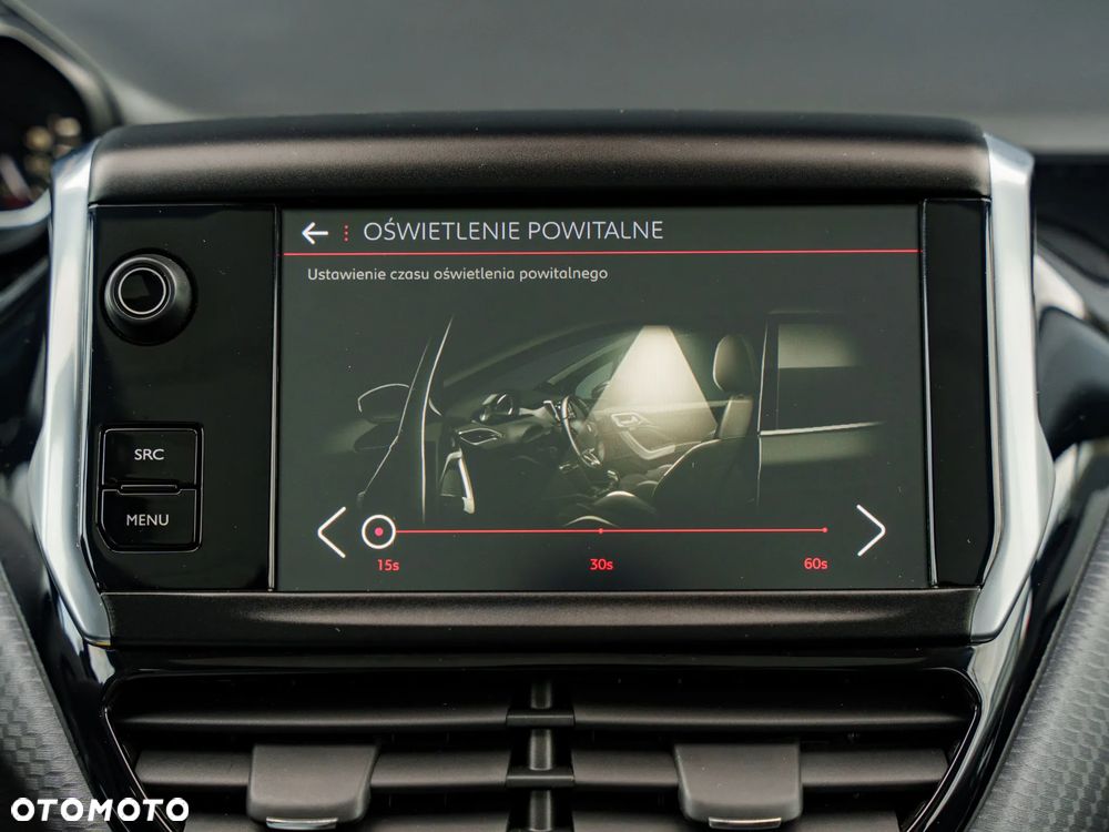 Peugeot 2008 BlueHDi 120 EAT6 Black Edition - 32