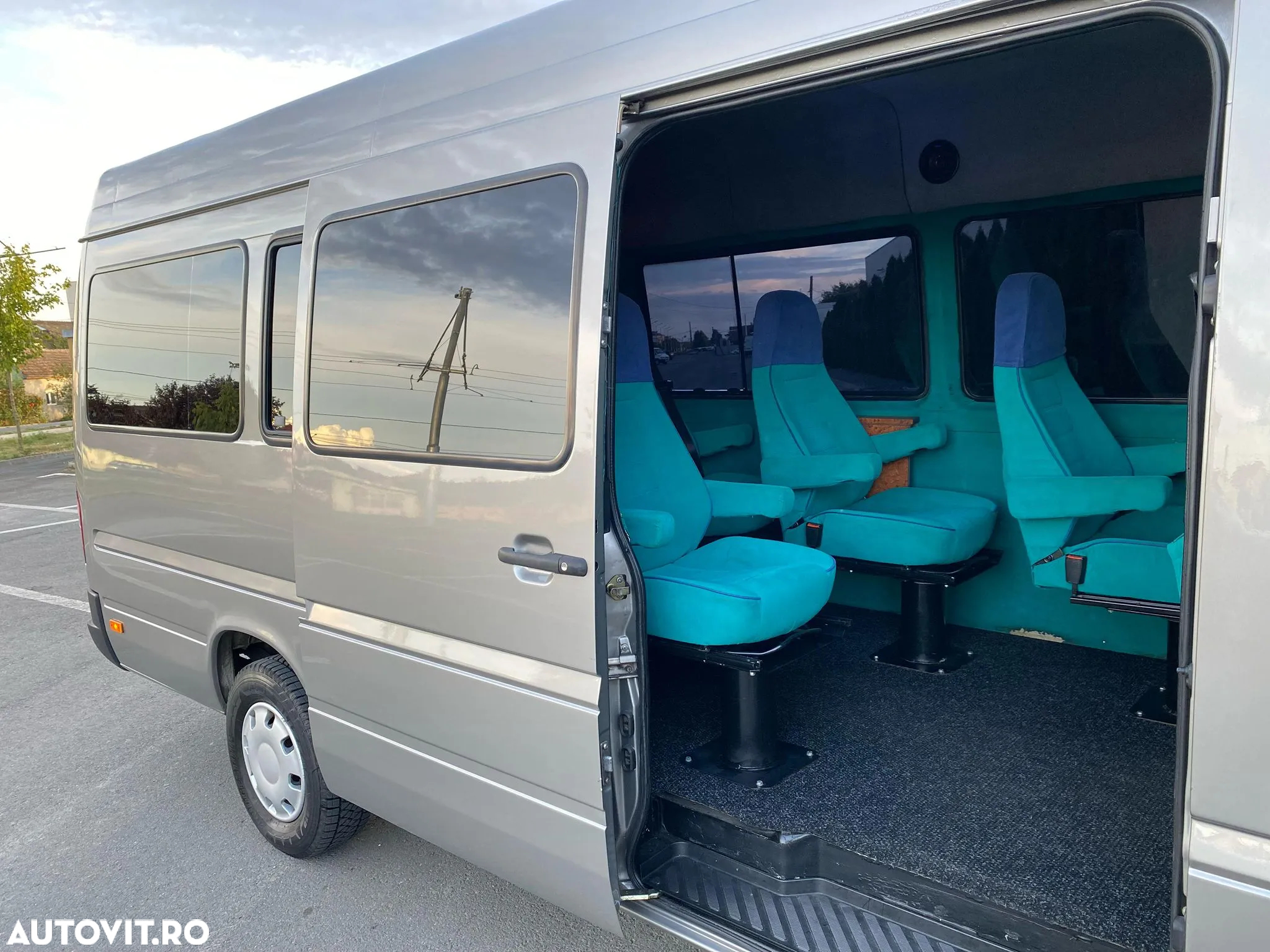 Mercedes-Benz Sprinter - 11
