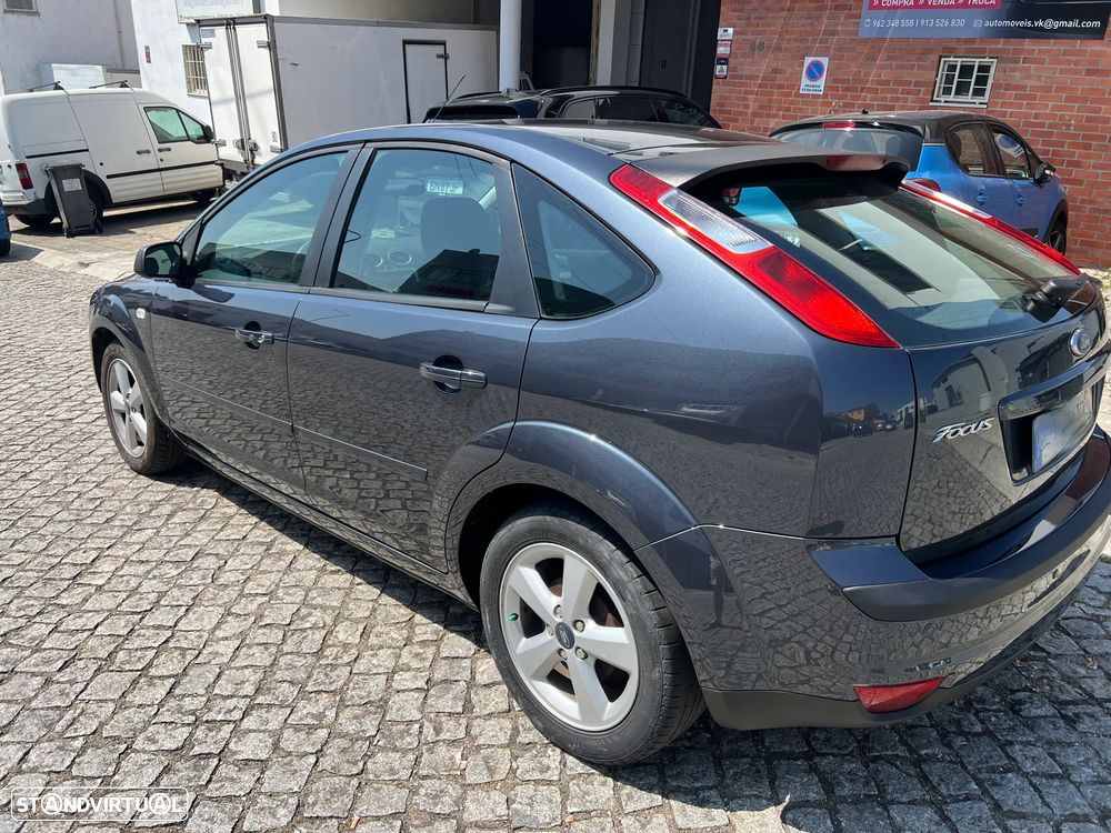 Ford Focus 1.6 TDCi Ghia - 15
