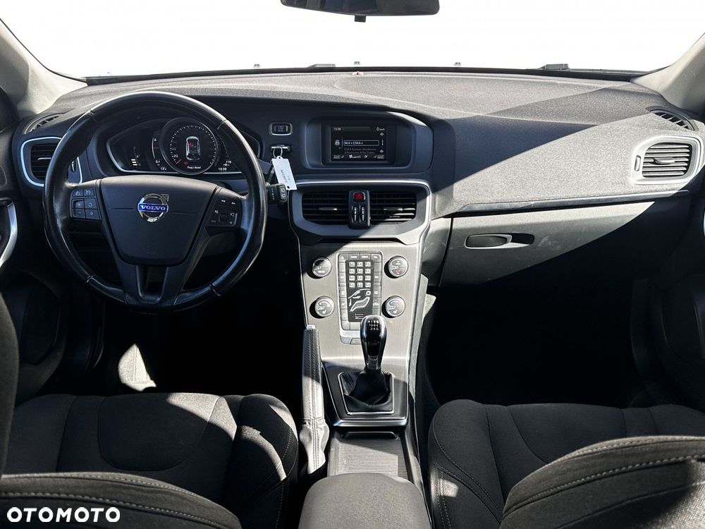 Volvo V40 - 10