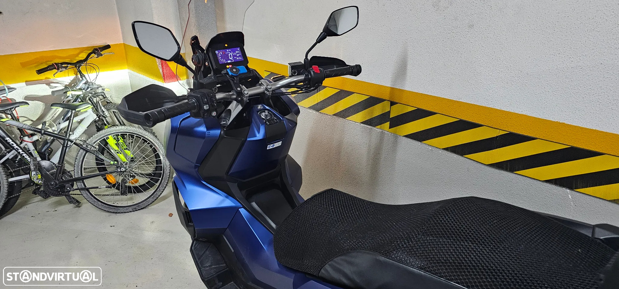 Honda ADV ADV 350 - 15