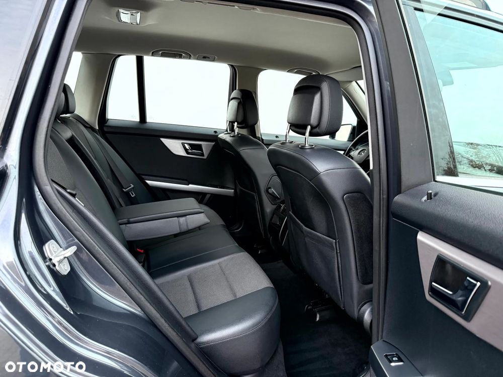 Mercedes-Benz GLK 350 CDI DPF 4Matic 7G-TRONIC SPORT EDITION - 22