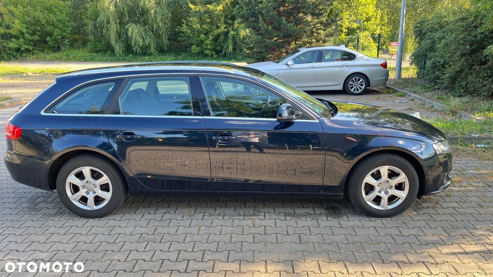 Audi A4 Avant - 4